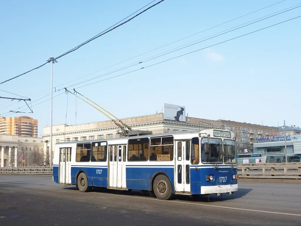 Троллейбус зиу 9. Троллейбус зиу 682. троллейбус зиу 682 москва. зиу-9 троллейбус. троллейбус в москве (зиу-682г).