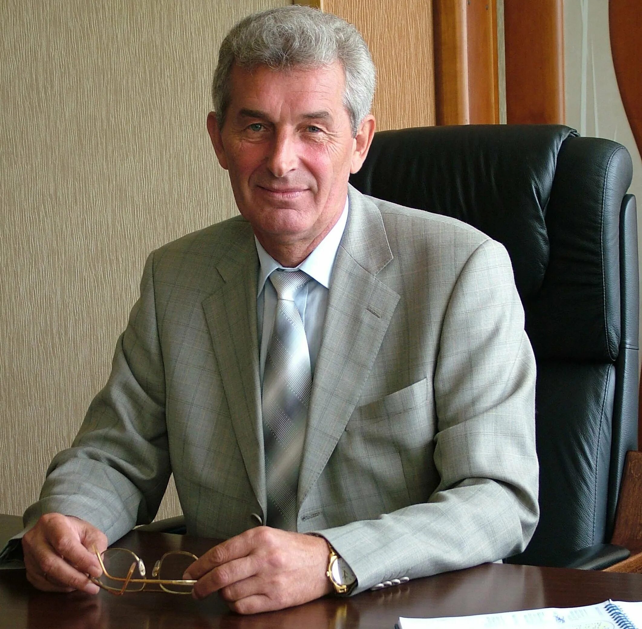 Оксана решетникова ульяновский государственный университет. Ректор ульяновского педагогического университета. Костишко борис борисович ульяновск. Костишко борис михайлович ульяновск. Валерий фальков.