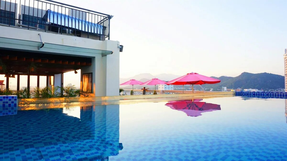 Вьетнам гостиница xavia. Вьетнам нячанг туры 2023. Нячанг лотос набережная. Вьетнам нячанг. Социалистическая республика вьетнам нячанг.