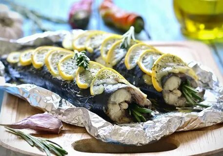 Вкусная скумбрия запеченная в фольге