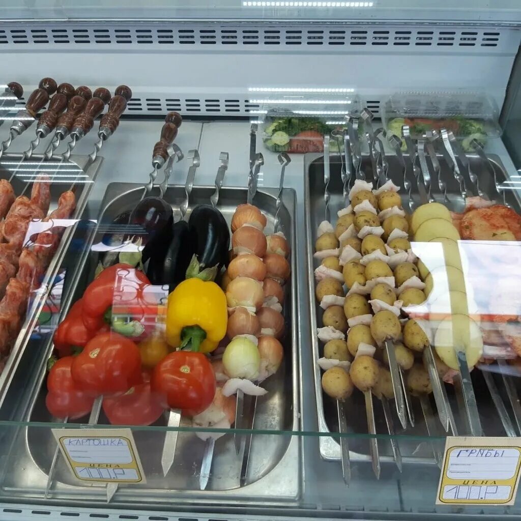 Шашлычная на динамо. Шашлык в ассортименте. Советский шашлык. Шашлык. Шашлычная столовая.