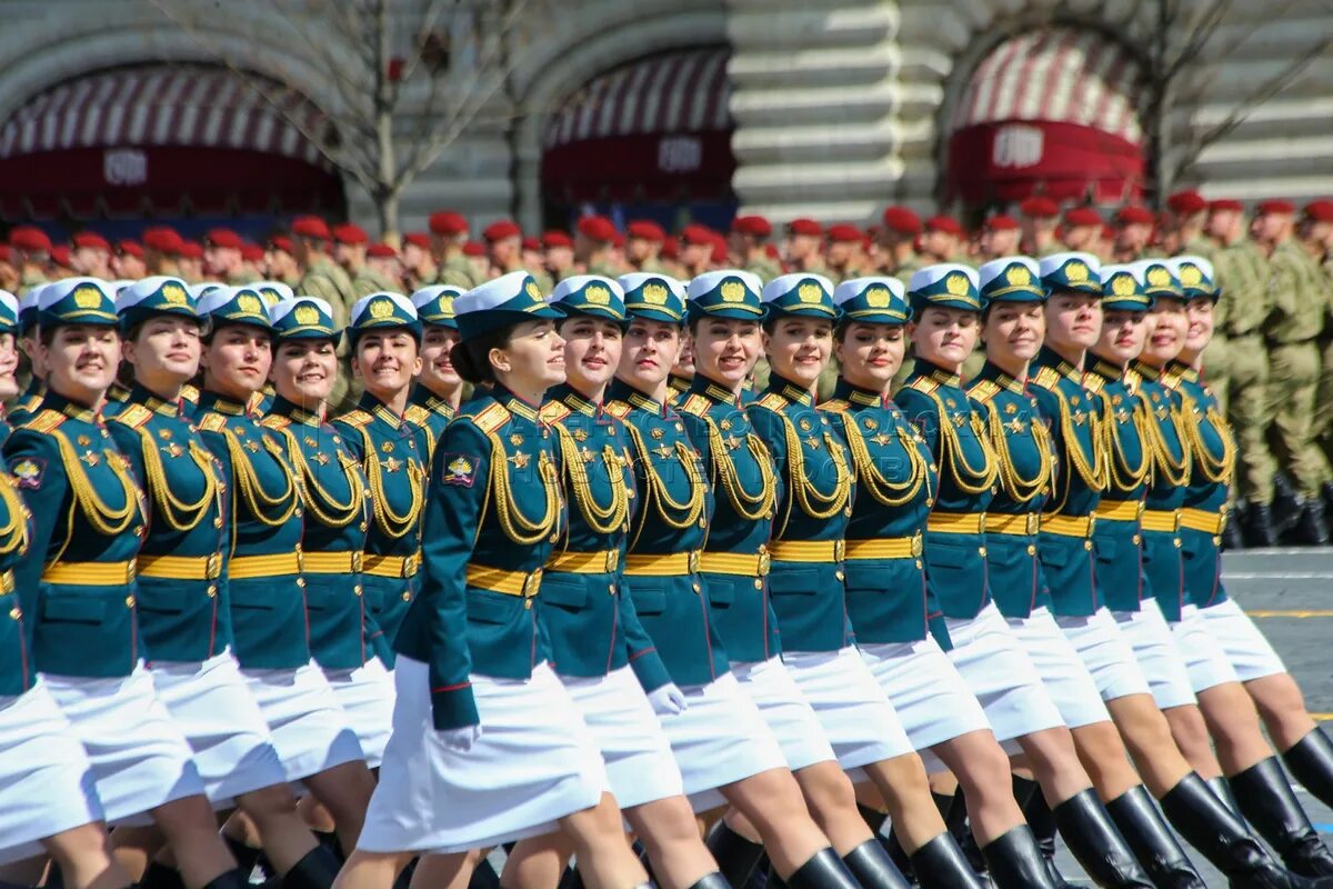 Генеральная репетиция парада в Москве. Парад 2022 в Москве. Девушки на параде Победы 2021 в Москве. Парад Победы 2022 Москва форма. Парад в москве 2024 будет