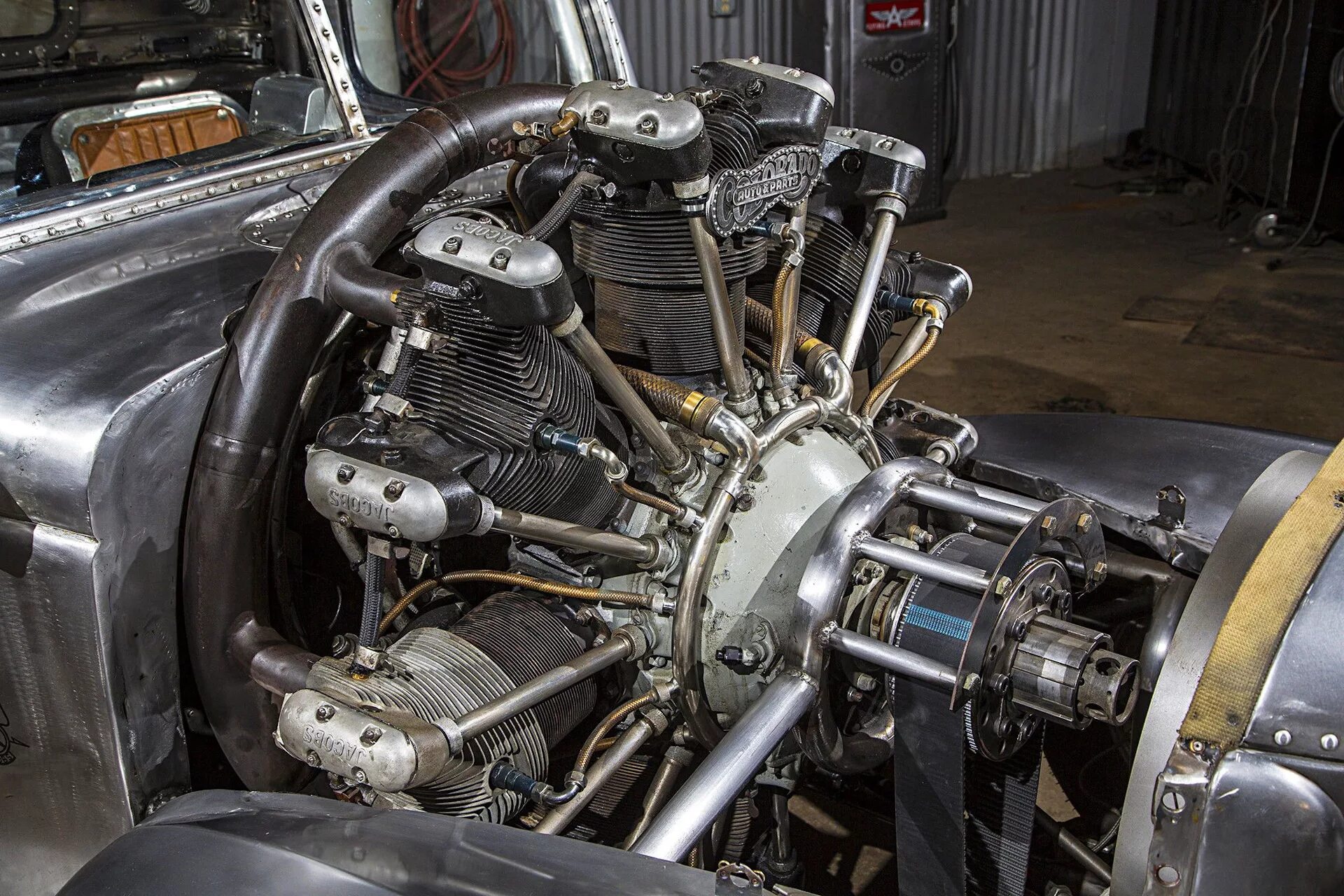 Немецкие двигатели автомобилей. РД-515 двигатель. Radial aircraft engine 125сс. Машина с самолетным двигателем. Автомобиль с двигателем от самолета.