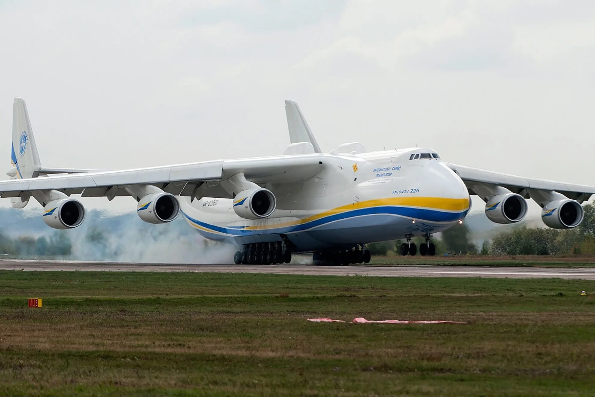 АН-225 Мрия. Самолет Мрия АН-225. Antonov an-225 Mriya. Самолёт Антонов 225 Мрия. Мрия самолет википедия