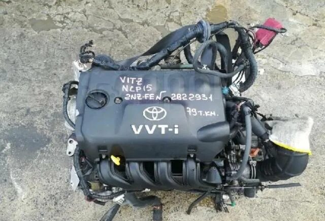 Двигатель тойота витц 1.3. Двигатель Тойота Витц 1.5. Toyota Vitz 1.0 двигатель. Toyota Vitz 2001 двигатель 1.0.