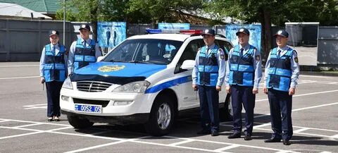 жетілген әйелдердің жалаңаш бөксесі