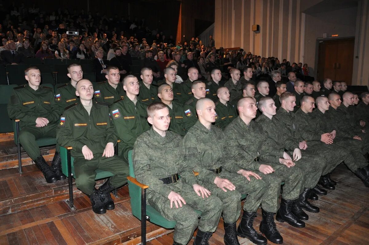 15 апреля военный праздник. 15 – всероссийский день призывника. 15 ноября - всероссийский день призывника (с 1992 г. поздравления с днём каспийской флотилии. нет жертвам дтп.