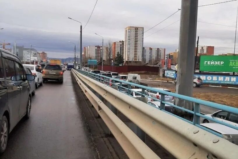 Е 1 пробки. Объездное шоссе чита. объездное шоссе 7 чита. развязка на шилова новобульварная. чита пробки.