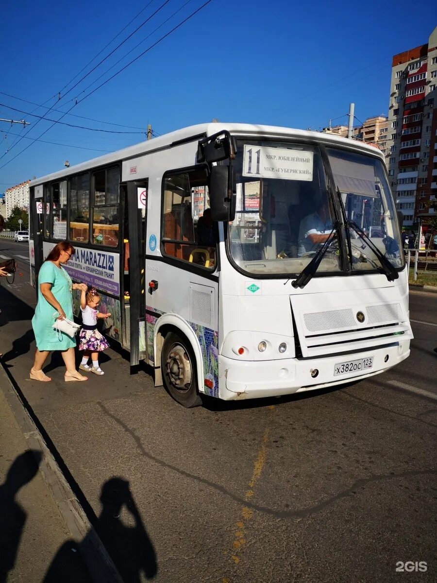 Маршрут 11 автобуса краснодар. Автобус краснодар. автобус 11. краснодарские маршрутки. общественный транспорт краснодара.
