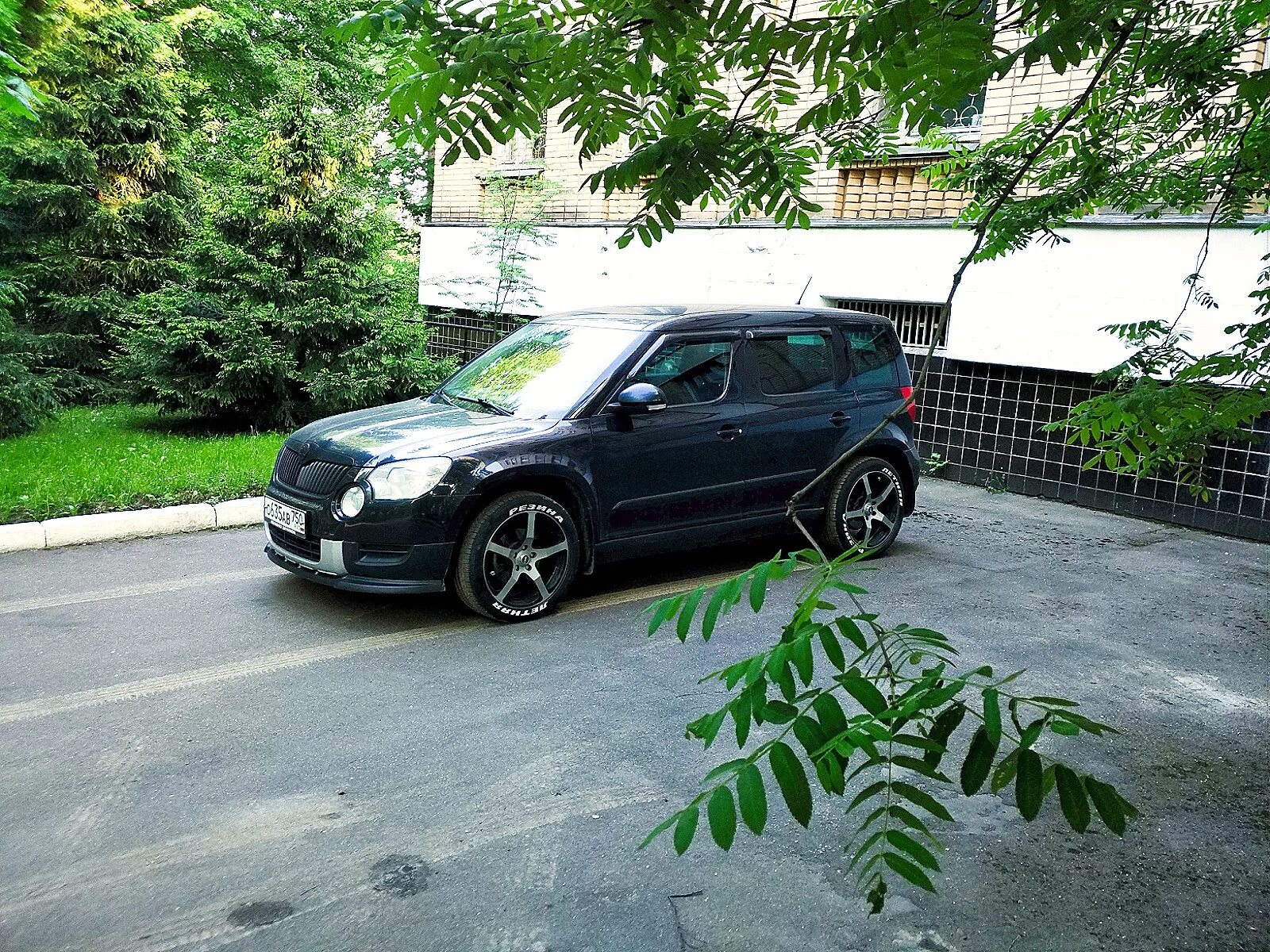 Тюнинг йети. Skoda Yeti Tuning. Шкода етти на ВОССЕНАХ. Škoda Yeti обвес. Skoda Yeti Tuning ABT.