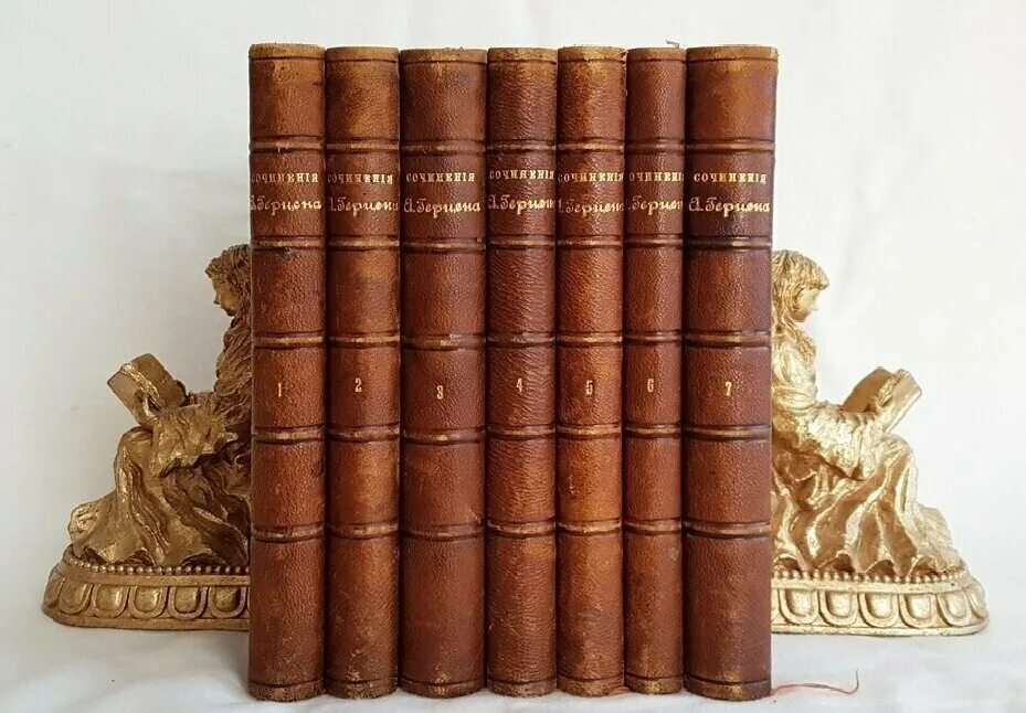 Приколы в редакции книг. Обложки классических книг. Назови цену книга. Назови цену книга. Книжка о художественной литературой.