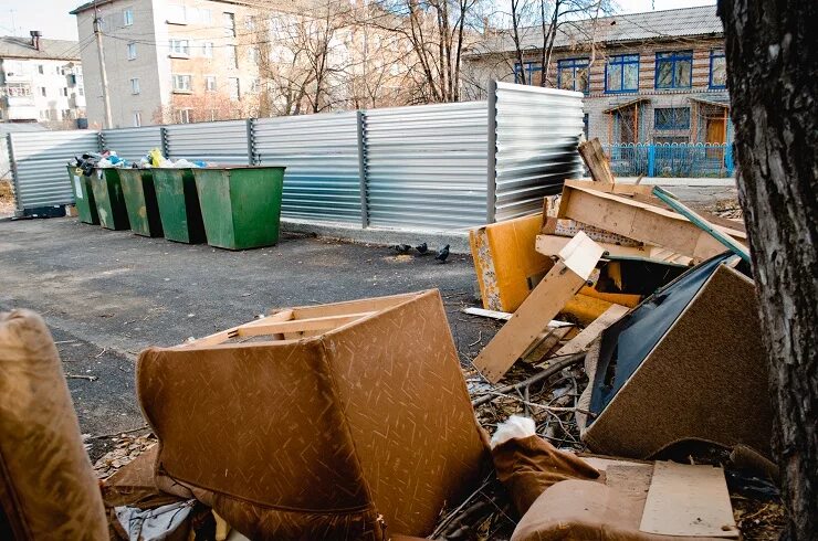Крупногабаритная мусорка. Строительные отходы. Крупногабаритная мусорка. Крупногабаритные бытовые отходы. Крупногабаритная мусорка.