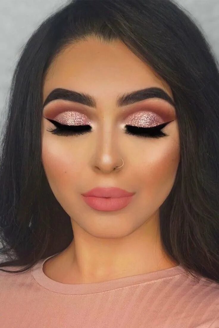 Макияж ката. Кэт крис. кэт крис макияж. cut crease макияж. макияж глаз cut crease.