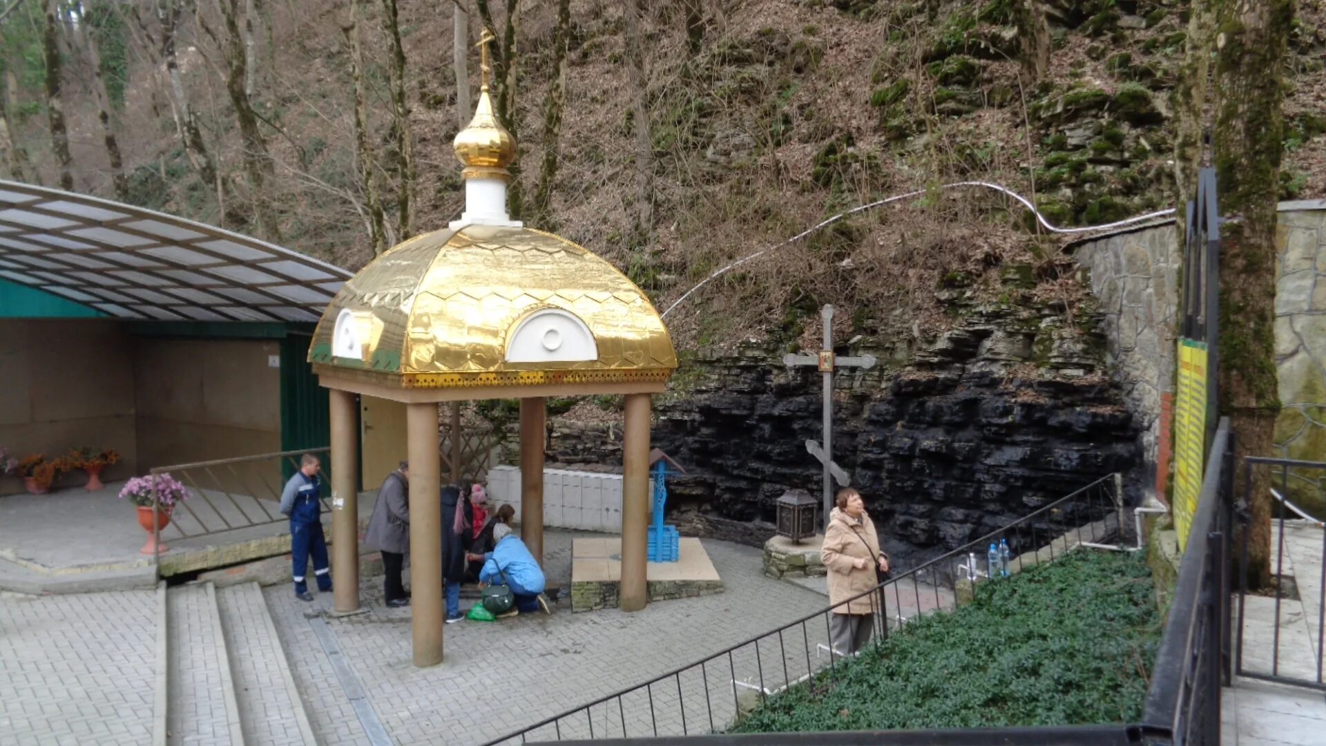 Родники в краснодарский. Краснодарский край Неберджай Святая ручка. Неберджай святые источники Анапа. Краснодарский край Родник Святая ручка источники. Анапа Святой источник Святая ручка Краснодарский край.