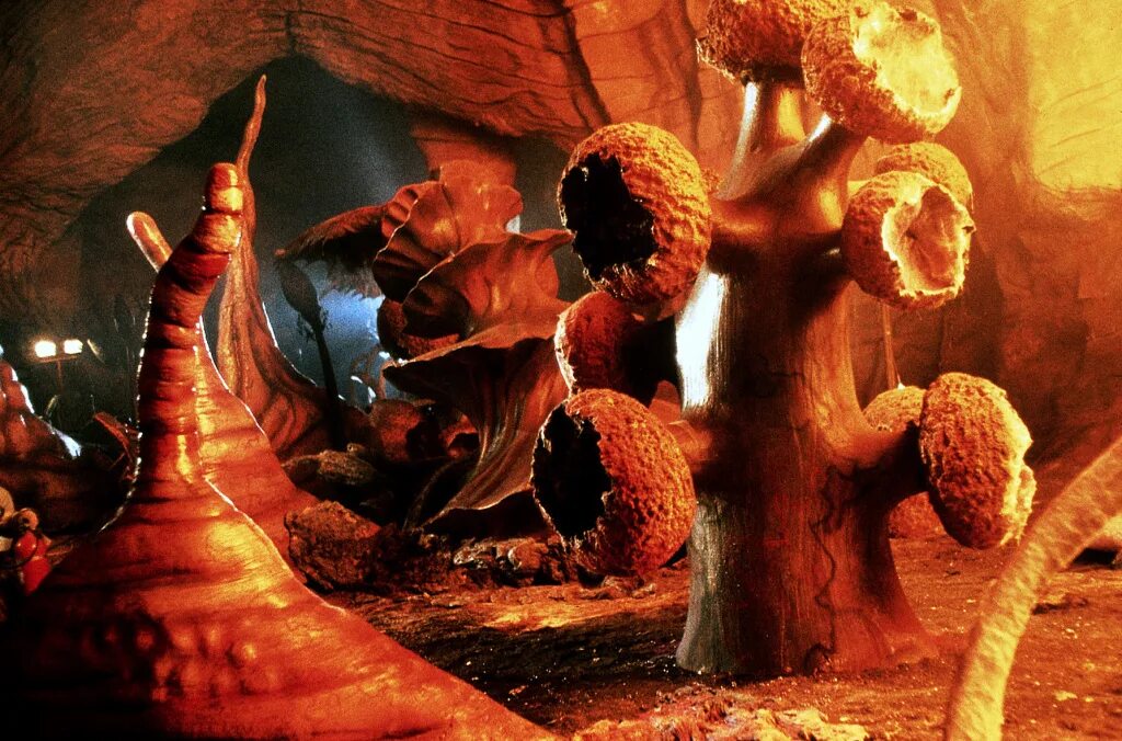 Эволюция 2001 последний монстр. Evolution 2001 монстр надулся. Монстры из фильма эволюция. Эволюция фильм 2001 монстры. Кловер монстр паразиты.