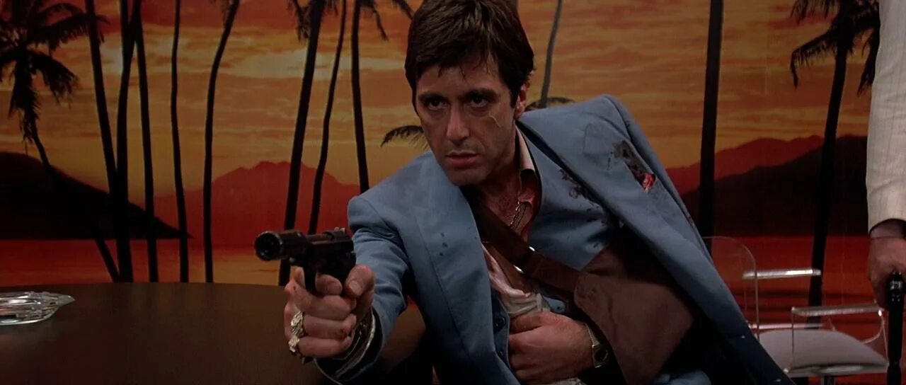 Лицо со шрамом без рекламы. Мурад scarface. Аль пачино 1983. Гэри сервантес лицо со шрамом. Мафия тони монтана.
