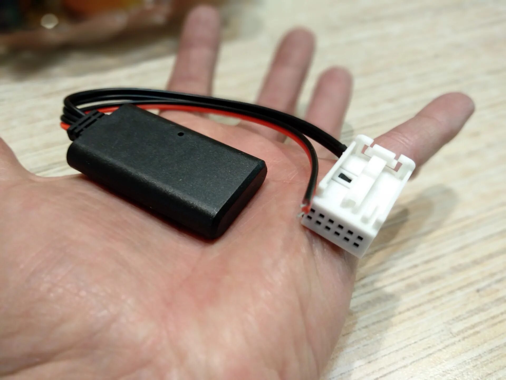 Блютуз шкода. Bluetooth aux адаптер октавия. swing skoda bluetooth модуль. блютуз для свинг шкода. блютуз для магнитолы свинг октавия.