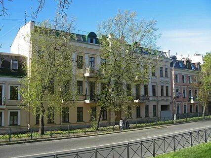 Ломоносова транспорт