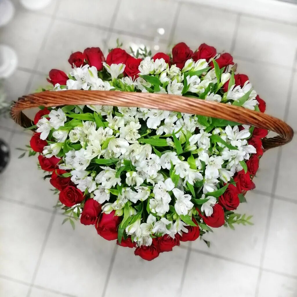 Цветочный магазин елец. Елец растение. Цветочный елец. Цветочный магазин елец эльта. Дари цветы цветочный магазин.