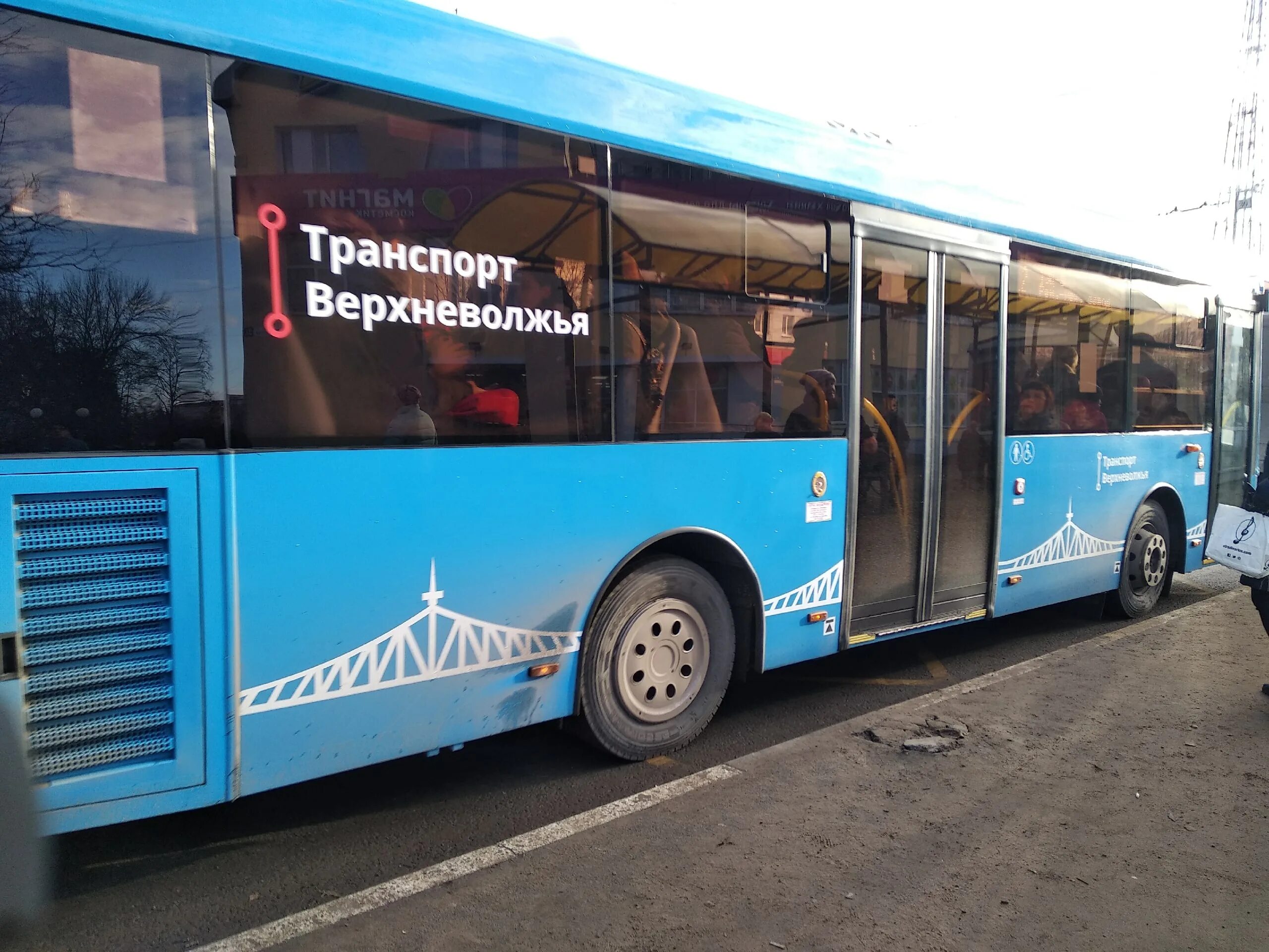 Тверь расписание 132 автобуса. Лиаз транспорт верхневолжья. Маршрутка тверь. Тверские автобусы. Синий автобус тверь.