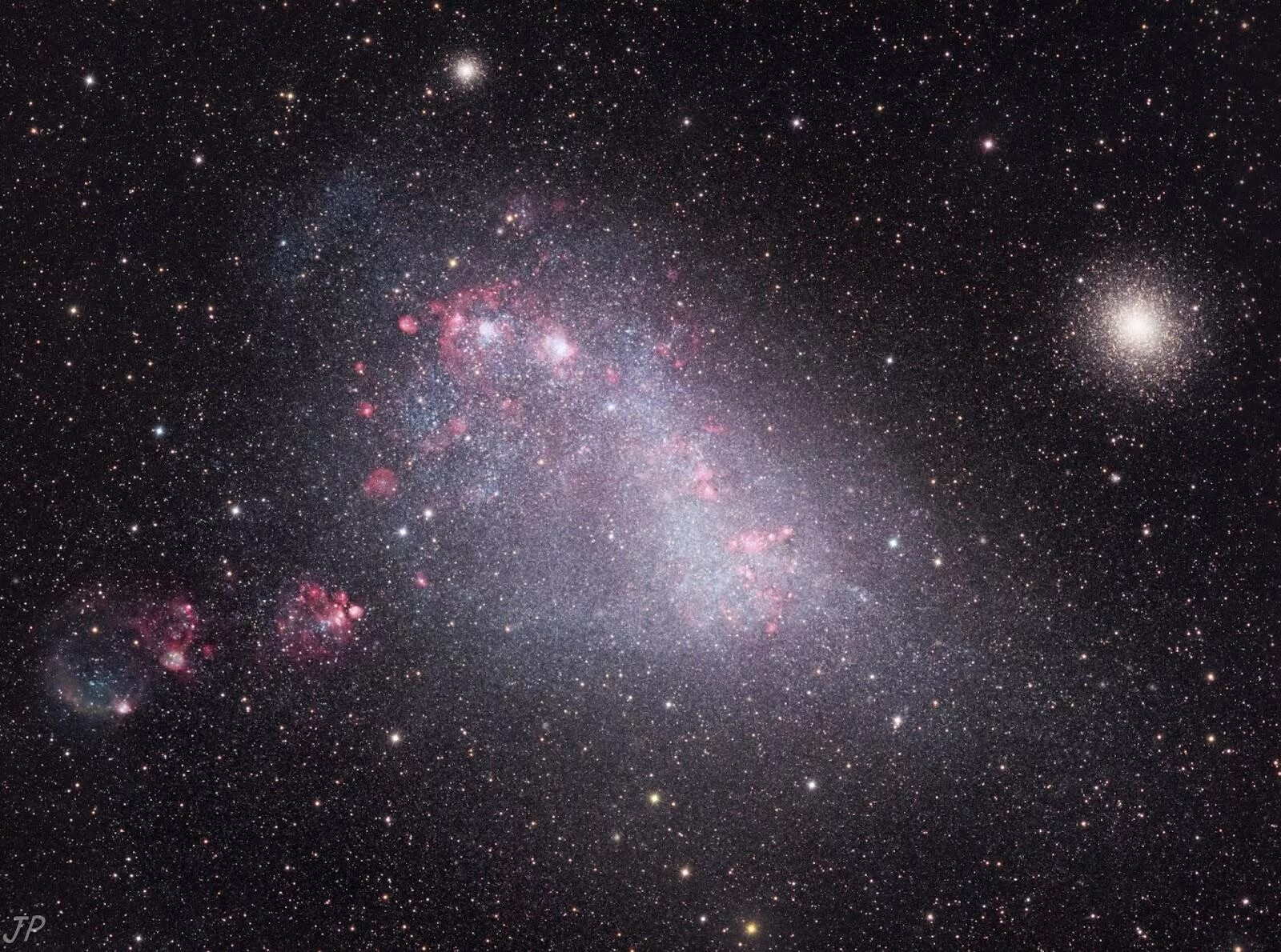 Шаровое звездное скопление 47 тукана. Галактика большое Магелланово облако. Малое Магелланово облако Созвездие тукана. Малое Магелланово облако Галактика Млечный путь.