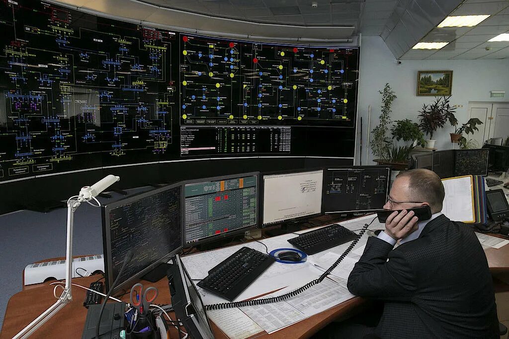 Диспетчерское управление рду со еэс. Диспетчерское управление энергосистемами екатеринбург. Филиал оао со еэс московское рду. Диспетчерский центр ао со еэс. Диспетчерская энергосистемы.