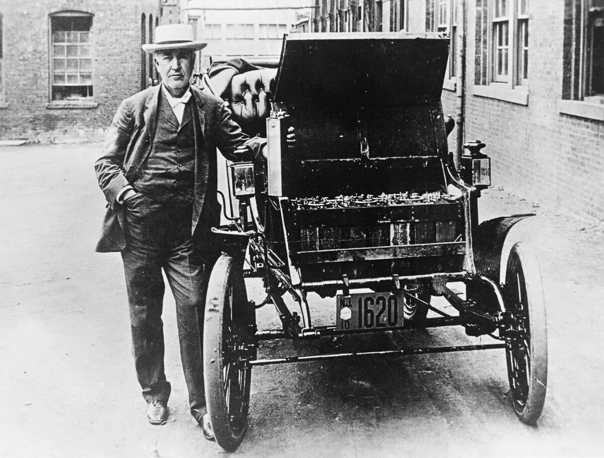 Первые электро. Первый электромобиль 1841.