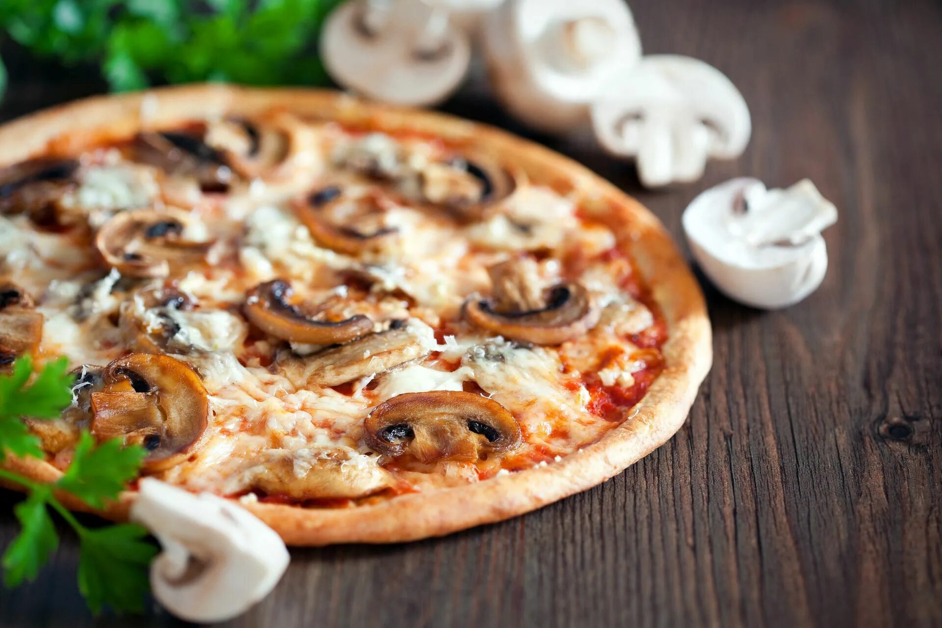 Пицца с грибами пошаговый рецепт. Поло Фунги. Пицца с шампиньонами. Пицца с грибами шампиньоны. Пицца грибная с шампиньонами.