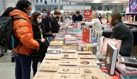 Необычная книжная ярмарка в москве