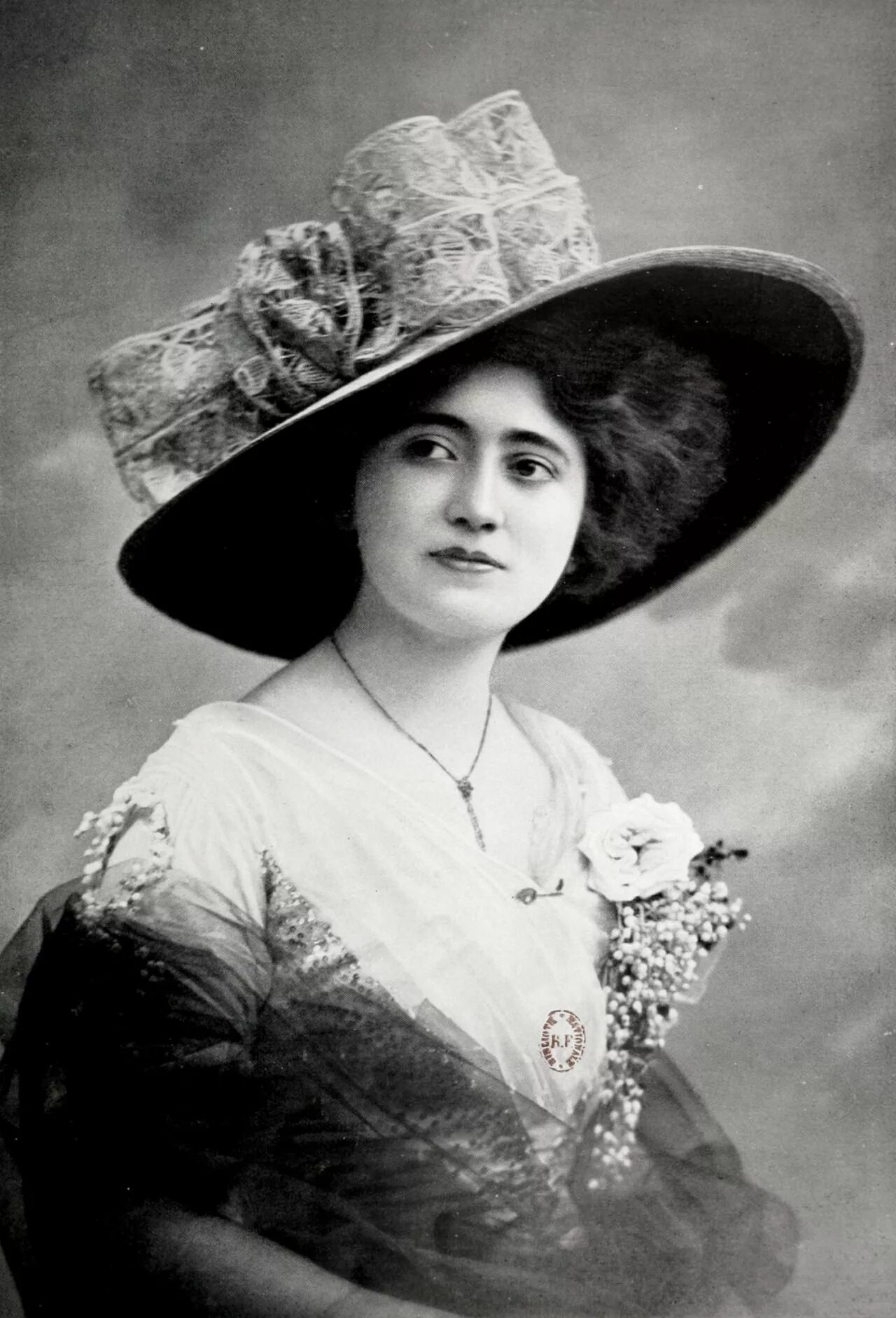 Мода эдвардианская эпоха 1900. Платья 1900-1900 edwardian. Мода эдвардианская эпоха 1900. Эдвардианская эпоха. Эдвардианская эпоха (1901—1910).