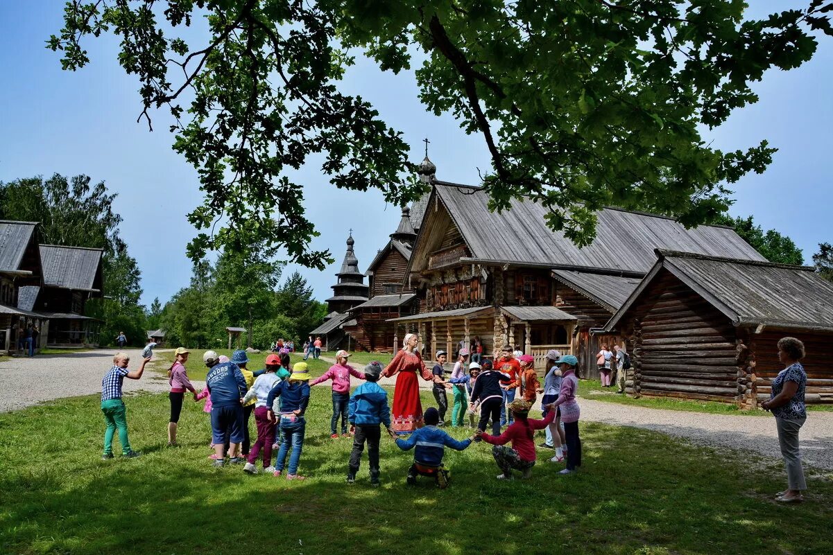 Витославлицы экскурсия Великий Новгород. Музей зодчества Великий Новгород Витославлицы. Этнографический музей Витославлицы. Парк Витославлицы Великий Новгород. Великий новгород музей деревянного