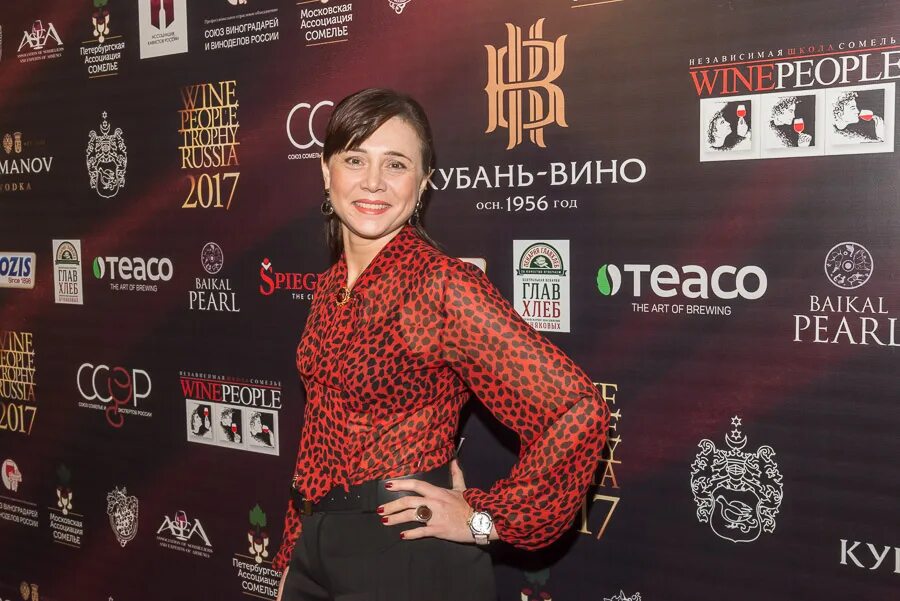 мяснов алкоголь. дегустация вина афиша. сомелье. винный магазин симпл вайн. тастевин у сомелье.