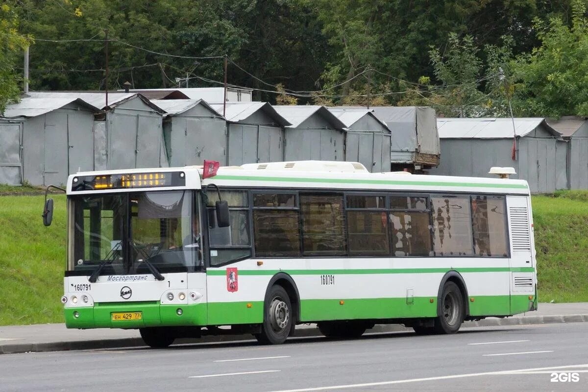 Автобус царицыно бирюлево западное. ЛИАЗ 221 Москва. Автобус ЛИАЗ 921 Бирюлево Западное. 221 Автобус Царицыно. Москва автобус 921.