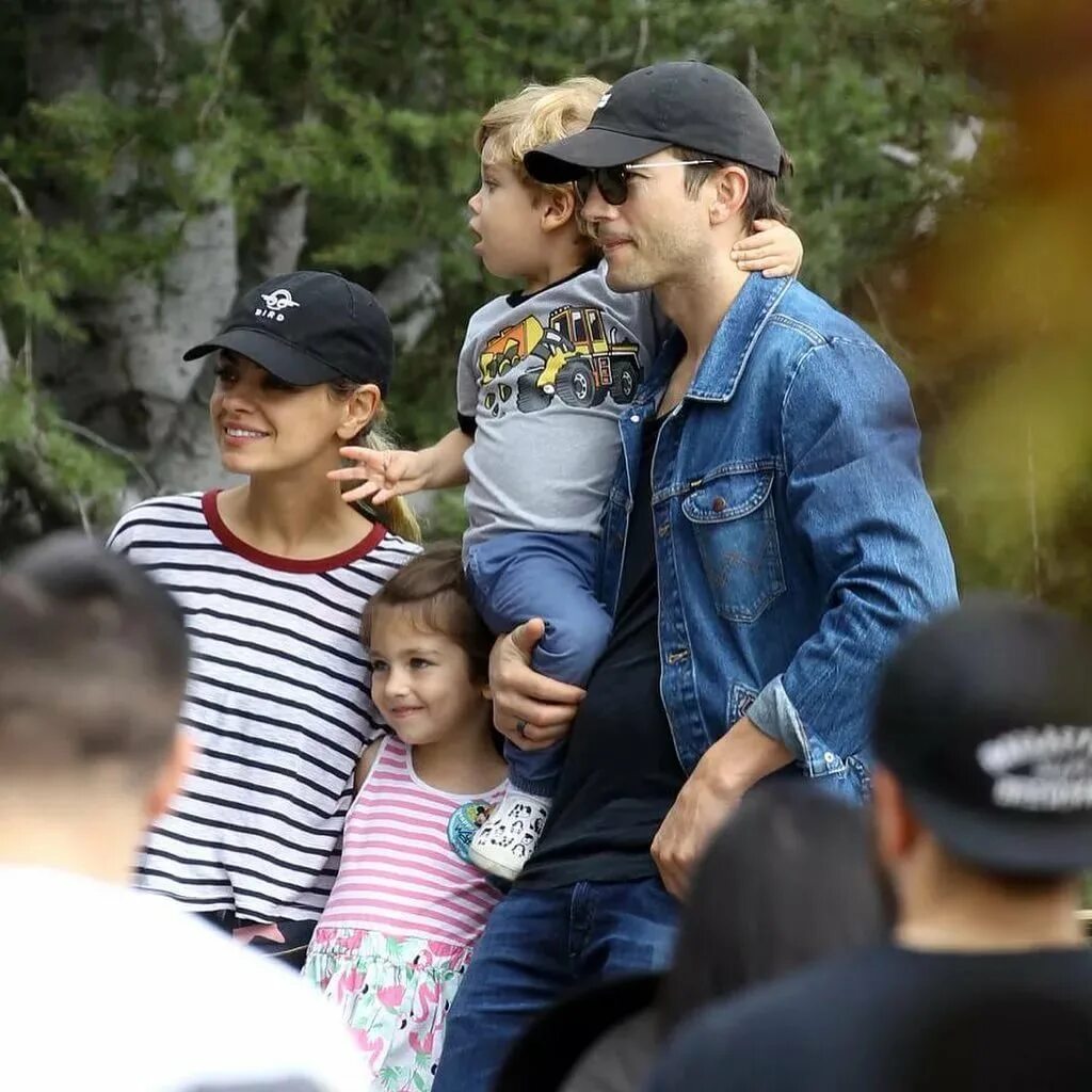 дети милы кунис