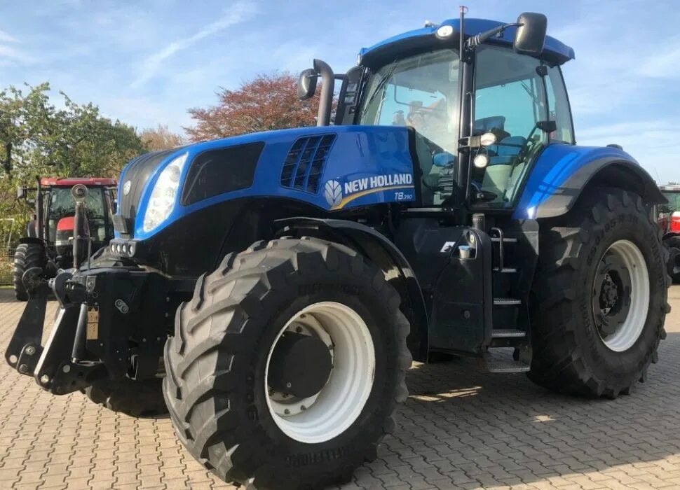 New holland цена. Трактор Нью Холланд т8 390. Нью Холланд трактор 8.390. Трактор New Holland t8. Трактор Нью Холланд т8050.