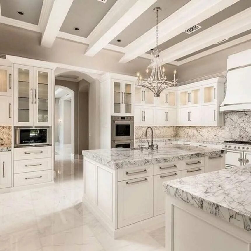 Кухни под мрамор цвет. Белая мраморная кухня. Кухня под белый мрамор. Кухни под мрамор цвет. Кухня с фасадами под мрамор.