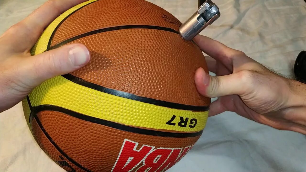 Как накачать мяч без иглы в домашних. Wilson 21 мяч баскетбольный.