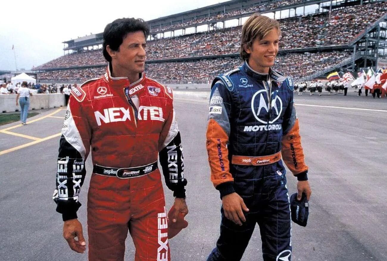 Гонка со сталлоне. Гонка со сталлоне. Гонка сталлоне. Гонщик фильм 2001. Гонка со сталлоне.