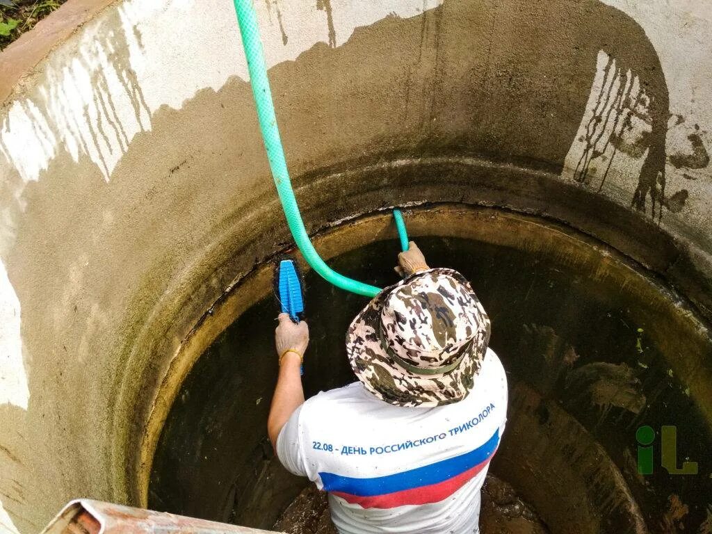 Кольца колодца воду. Ремонтные кольца для колодца. гидроизоляция колодцев. скрепление колец колодца. гидропломба для колодезных колец.