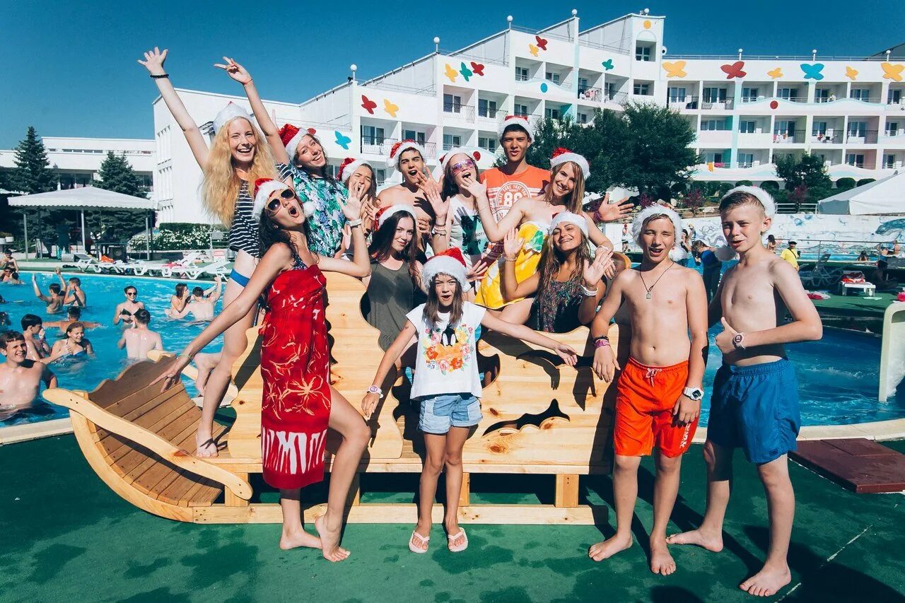 Кэмп лагерь. Айкемп лагерь в крыму. лагерь ай кэмп крым. лагерь smart camp в крыму.