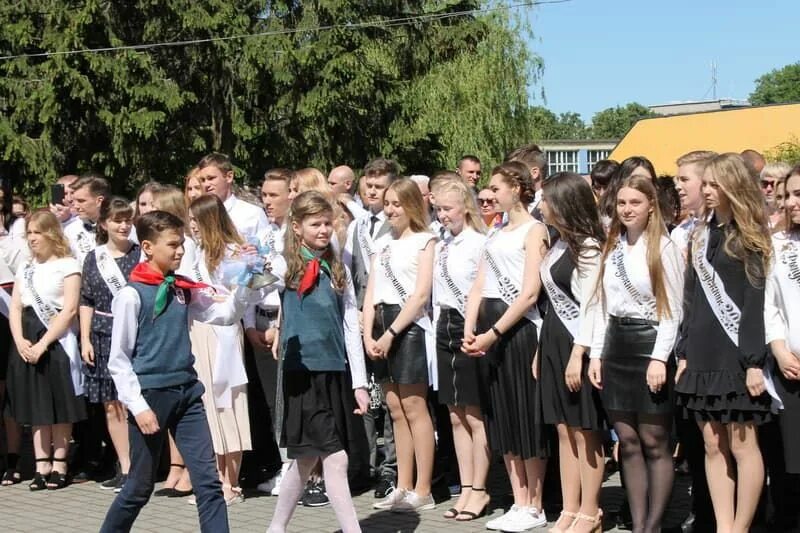 Школа лид. Гимназия 1 лида. город лида 15 школа. 10 школа город лида.