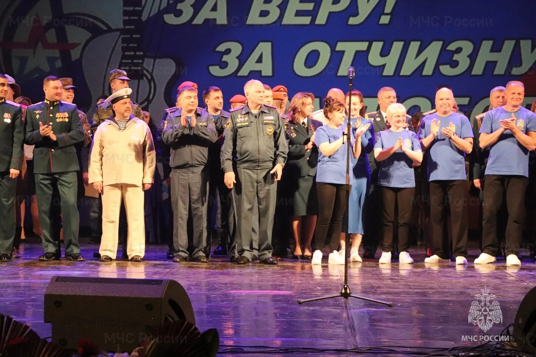 Кронштадт концертный зал. Фестиваль солдатской песни. За отчизну. Фестиваль солдатской песни в школе. За отчизну.