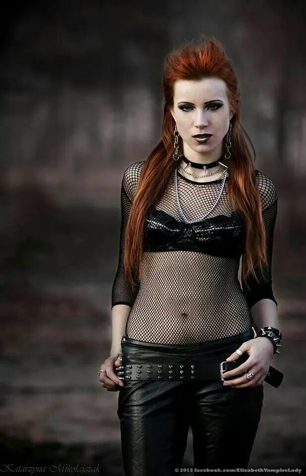 Люси вестенра дракула 1992. Люси вестенра невесты дракулы. Redhead vampire. The redheaded vampire. Эмбер роуз макконнелл.