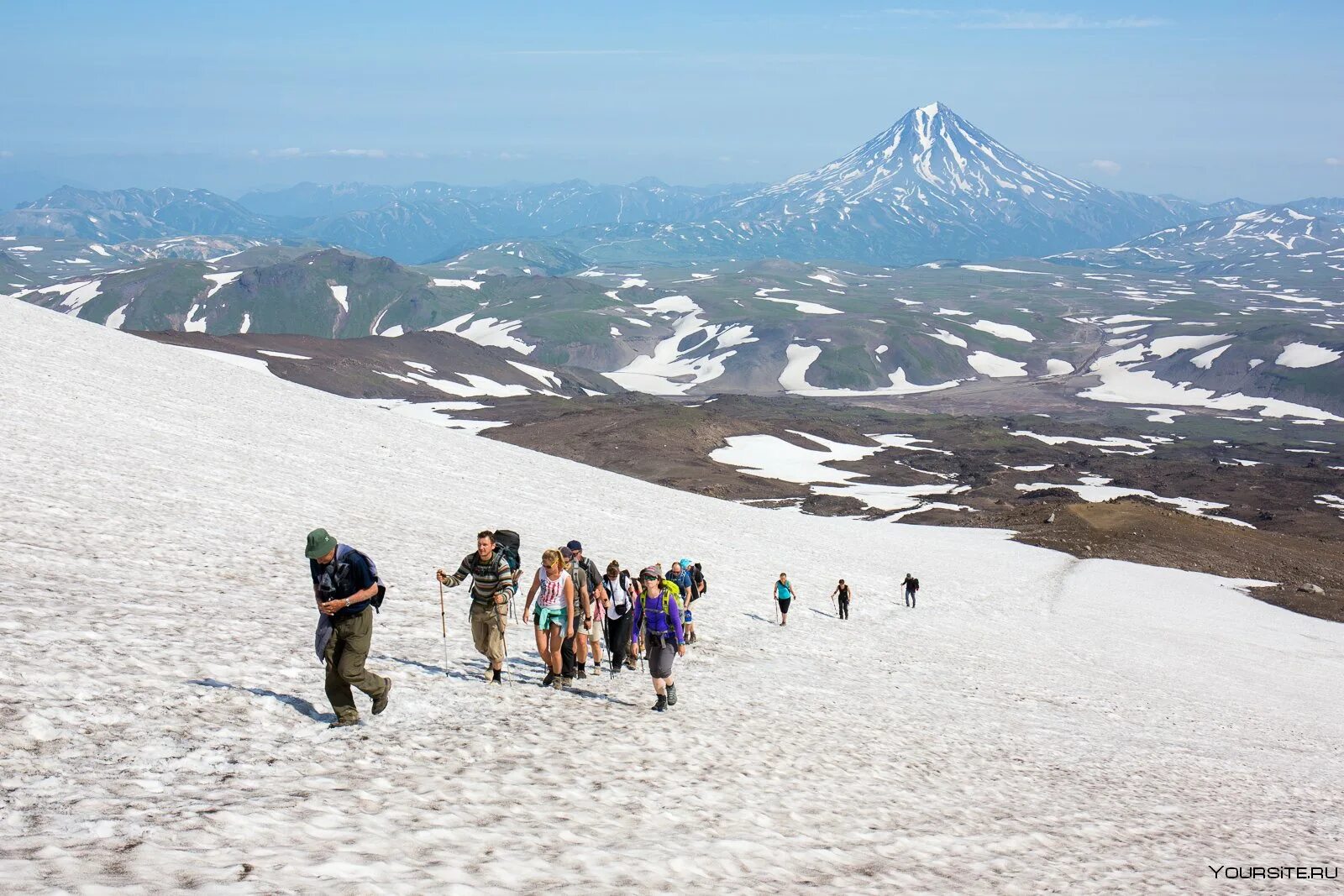 Поход на толбачик камчатка. Петропавловск-камчатский туризм. Толбачик вулкан экскурсия. Авачинский вулкан камчатка. Посещение камчатки.