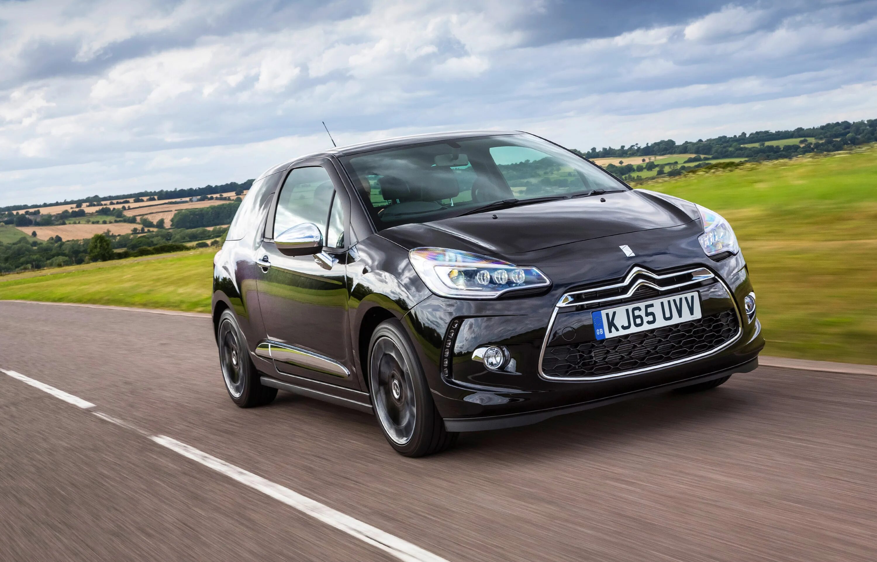 Ds auto. Ds automobiles citroen. дс 3 автомобиль. dc марка машины. dc 4 машина.