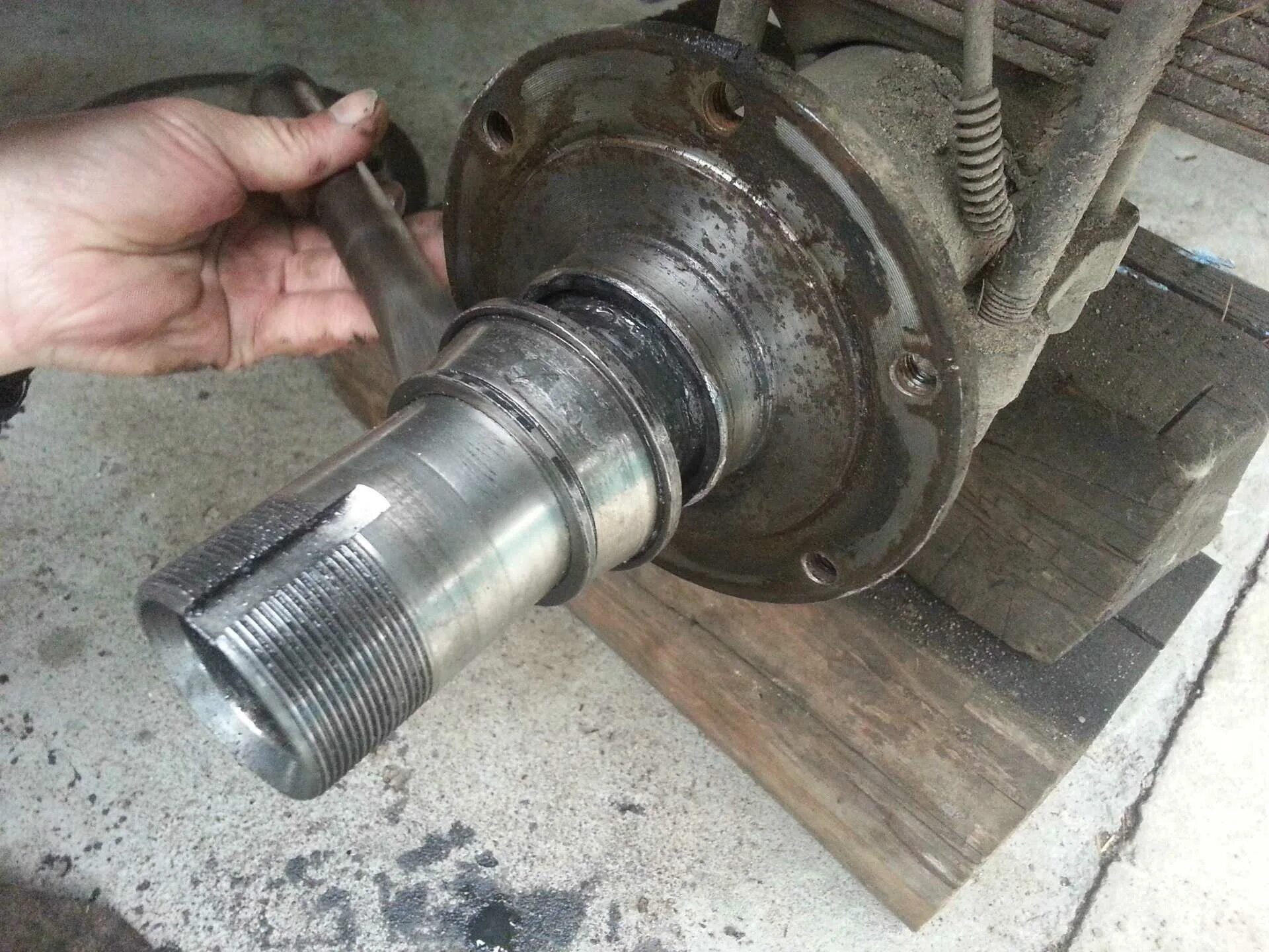 Втулка цапфы уаз 469. Снимаем цапфу. Снимаем цапфу. Снимаем цапфу. Втулка шруса уаз патриот 2019.