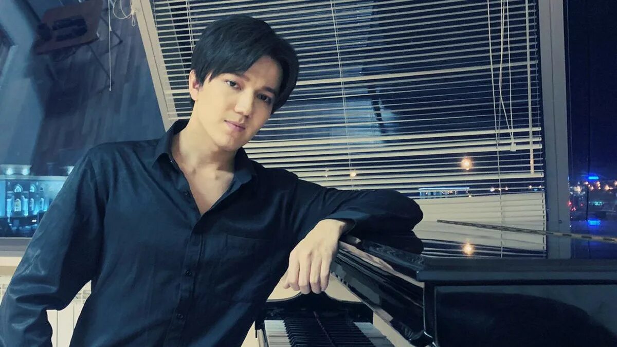 Димаш кудайбергенов. Димаш кудайбергенов без макияжа. Димаш куйдарбеков. Димаш сейчас где находится чем занимается. Димаш кудайбергенов улыбка.