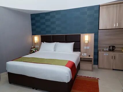 Hotel square 4