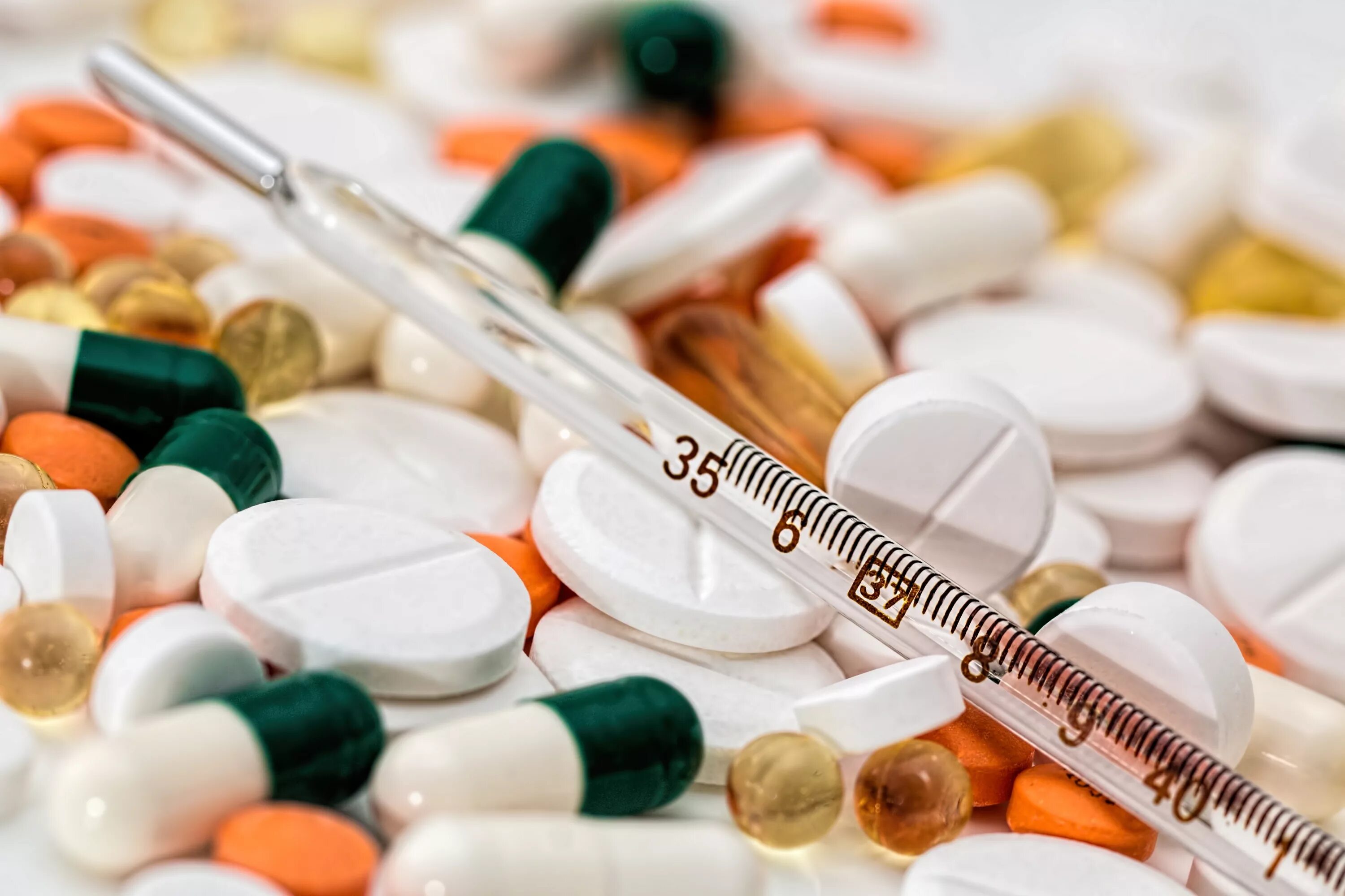 Новые эффективные препараты. Лекарства. Антибиотики в таблетках. Опасные лекарства. Медикаментозная терапия.