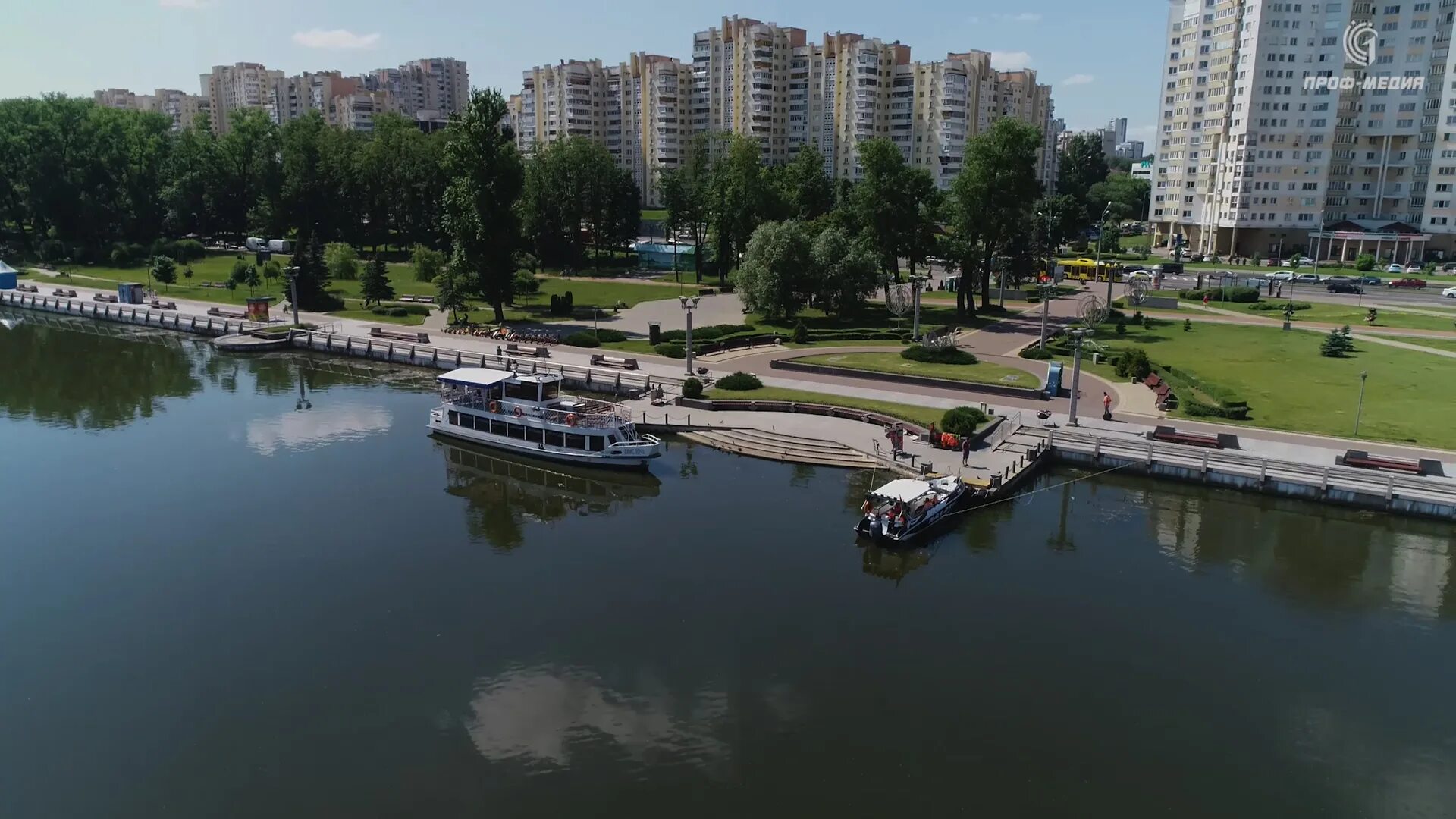 Пруды минск. Комсомольское озеро Минск. Минск водоемы. Пруд в Минске. Комсомольское озеро (пруд, Минск).